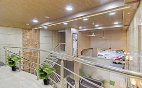 Super Hotel O Ambedkar Chowk Ulhasnagar